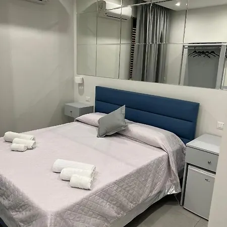 La Nuova Hera Nocleg ze śniadaniem 4*