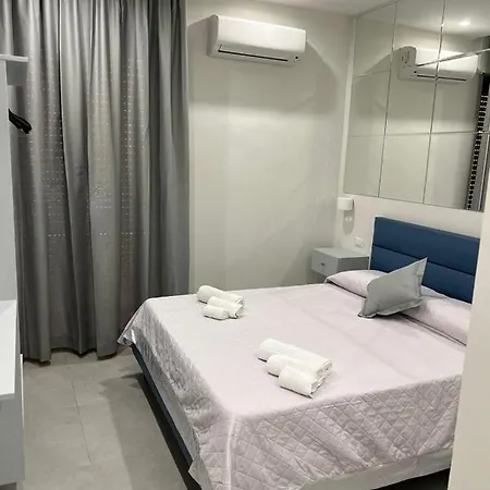 La Nuova Hera Nocleg ze śniadaniem 4*