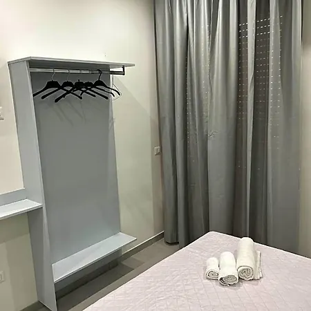Nocleg ze śniadaniem La Nuova Hera 4*